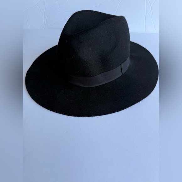Black Wide Brim women’s Fedora Hat 100% Wool Size small /Medium 90s, boho - Picture 1 of 7